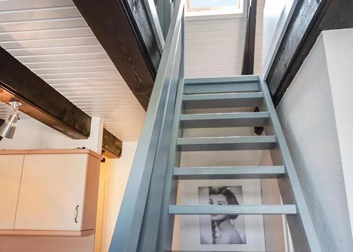 Beautiful In Ot Frie *